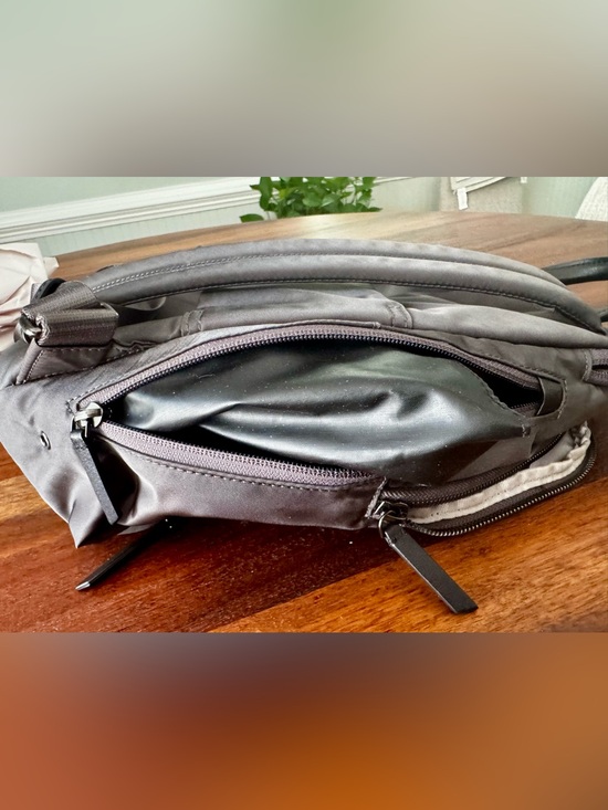 bike helmet and price ALSO Lululemon 1L Belt Bag Color:Army Green / Beige / Black big student keeping you confident as